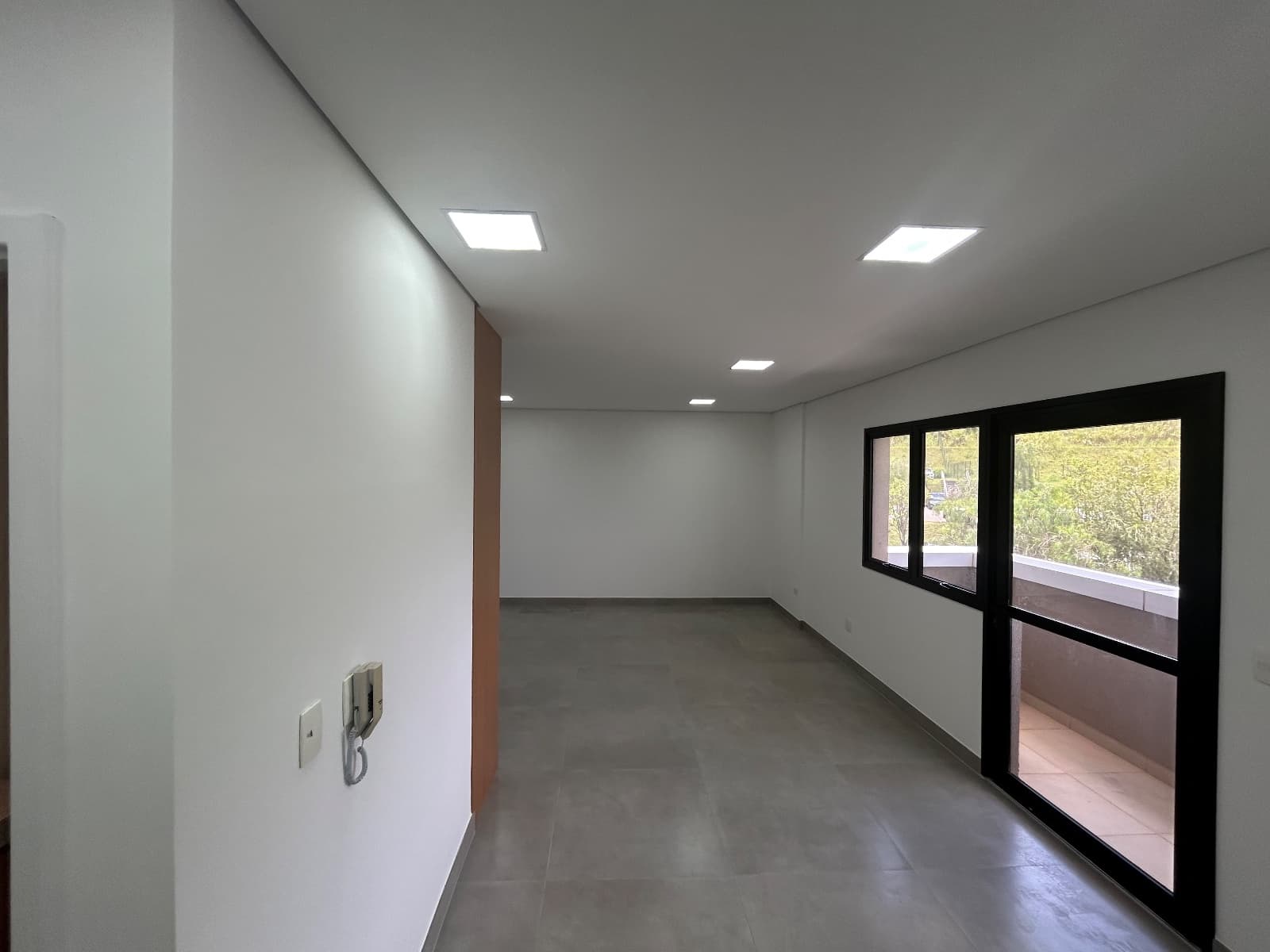 SALA COMERICAL RESERVA JEQUITIBA OFFICE