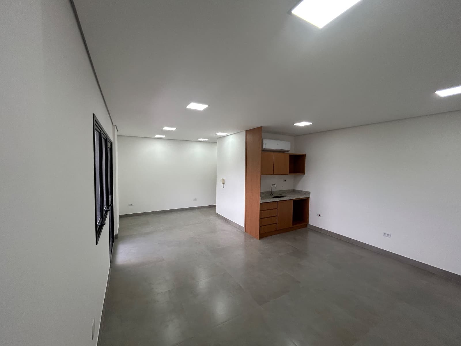 SALA COMERICAL RESERVA JEQUITIBA OFFICE