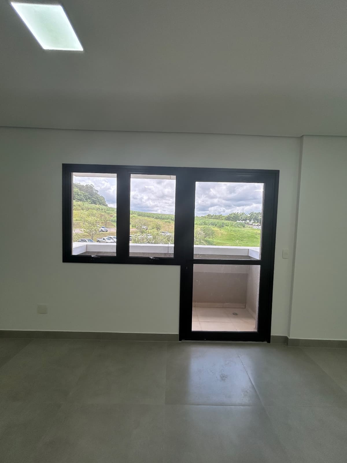 SALA COMERICAL RESERVA JEQUITIBA OFFICE